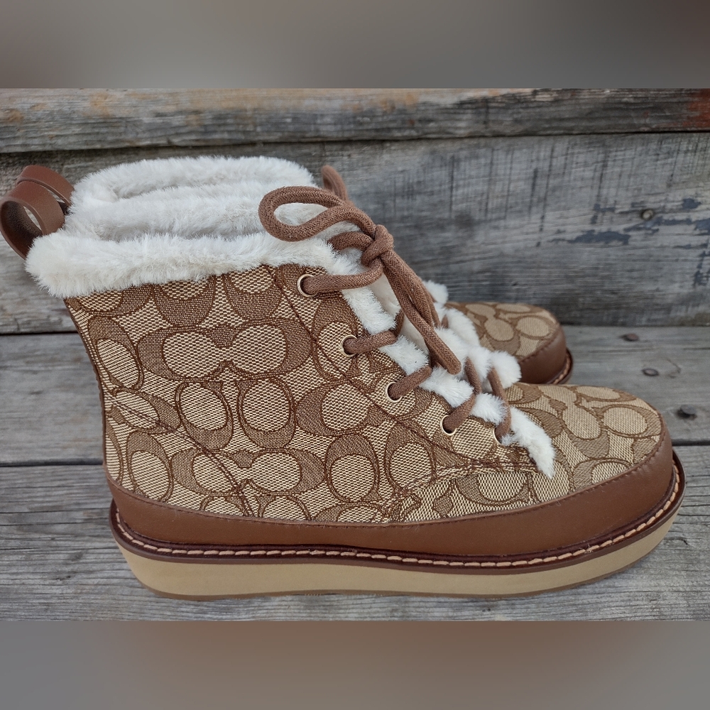 Coach Imani Signature "C" Jacquard Faux Fur Lining Lace-up Size US 8 B EU 38.5 - Picture 3 of 14